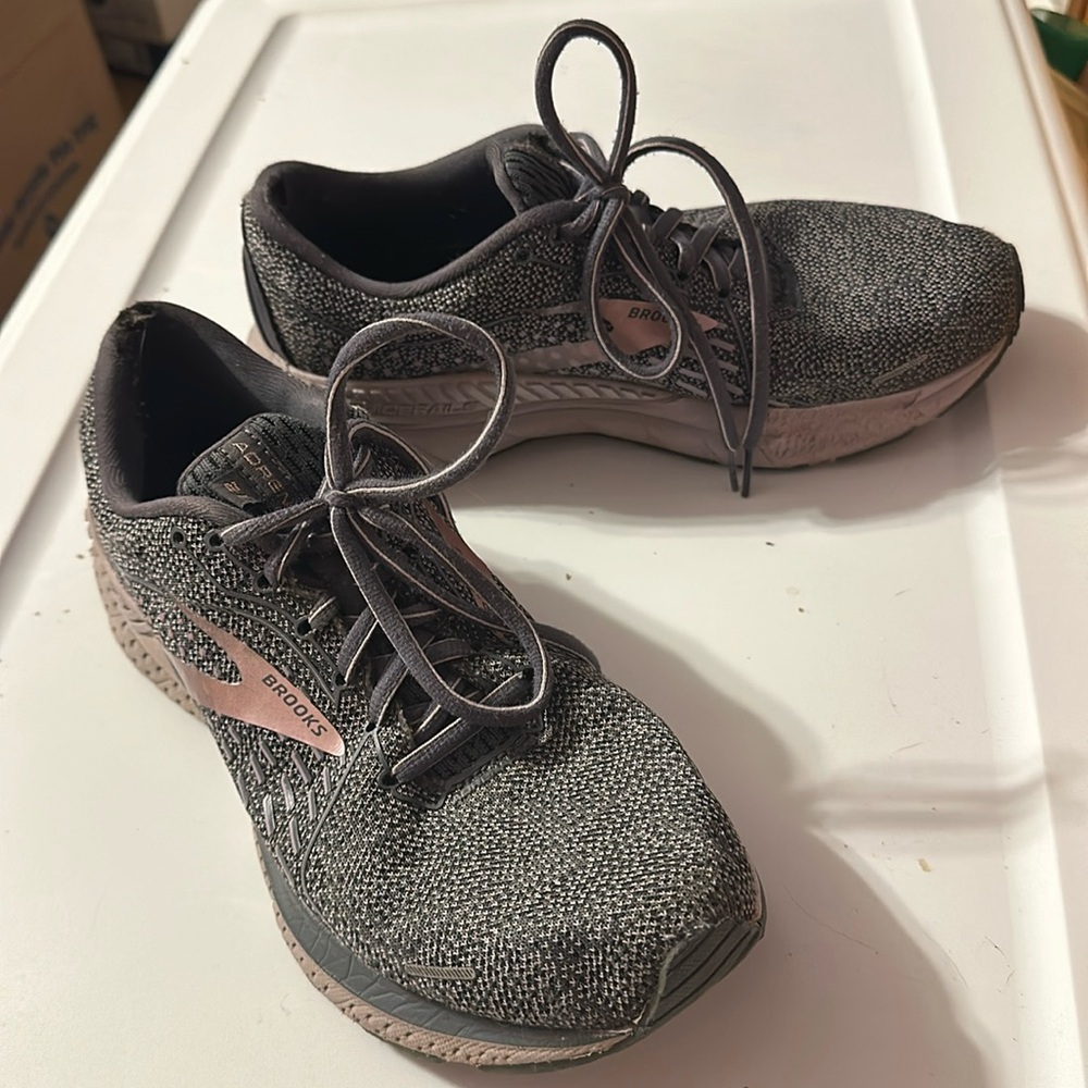 Brooks Adrenaline Sneakers
